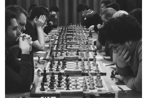 Udział w turnieju szachowym: pierwsze kroki, przygotowanie i sprzęt dla początkujących